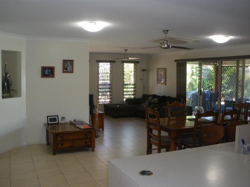 21 Billabong Drive, Glen Eden QLD 4680