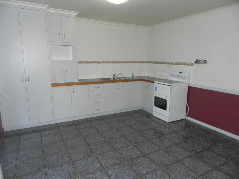 1/2 Bradford Road, Telina QLD 4680