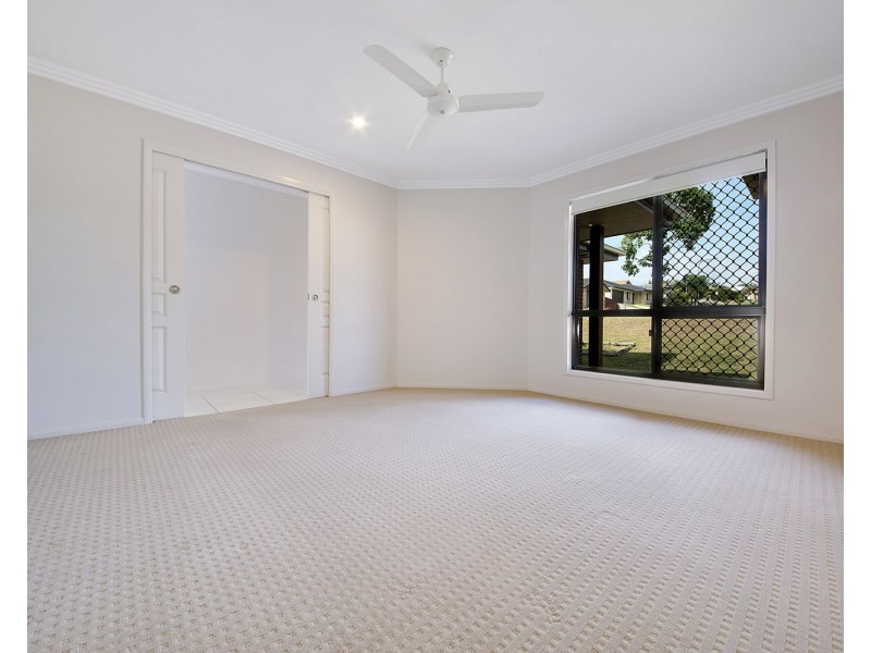 19 Liriope Drive, Kirkwood QLD 4680