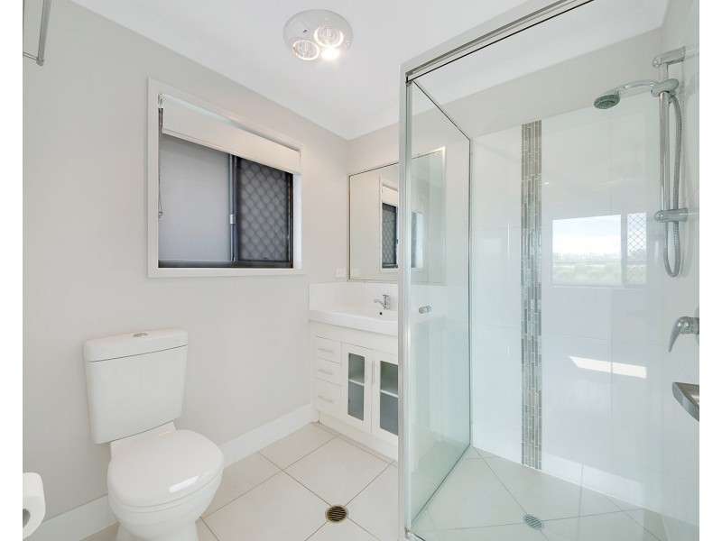 19 Liriope Drive, Kirkwood QLD 4680