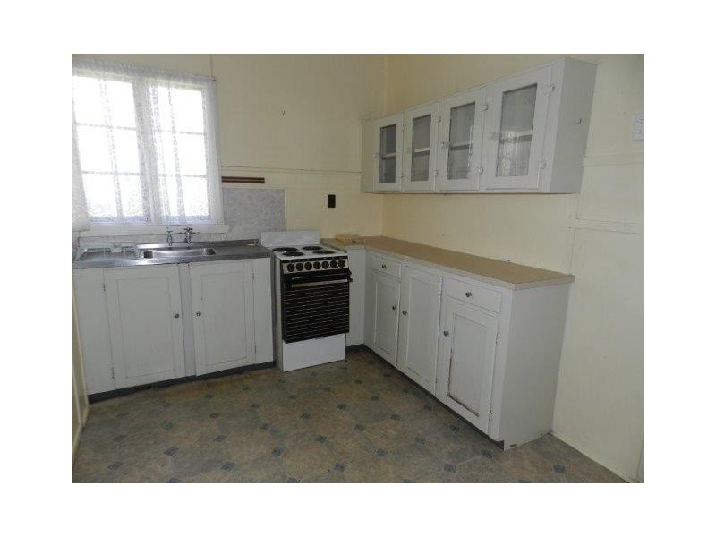 23 Worthington Street, Gladstone QLD 4680