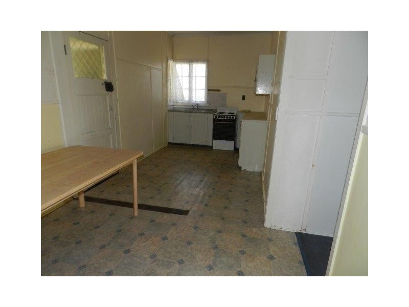 23 Worthington Street, Gladstone QLD 4680