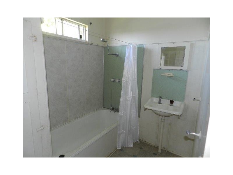 23 Worthington Street, Gladstone QLD 4680