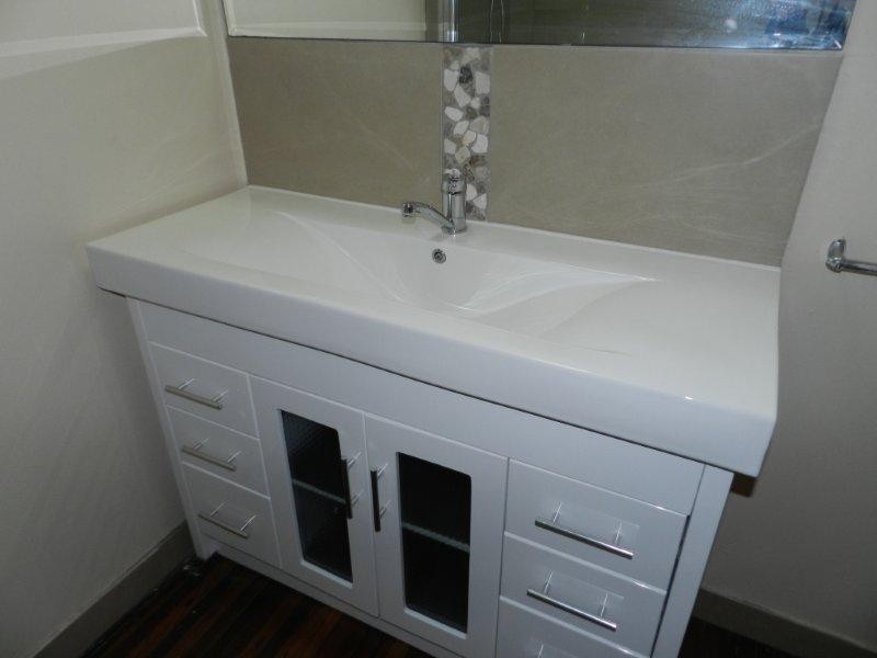 30 Charles Street, West Gladstone QLD 4680