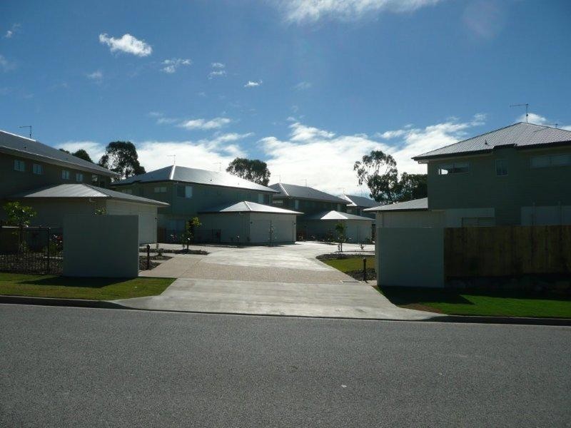 2/1 Cavella Drive, Glen Eden QLD 4680