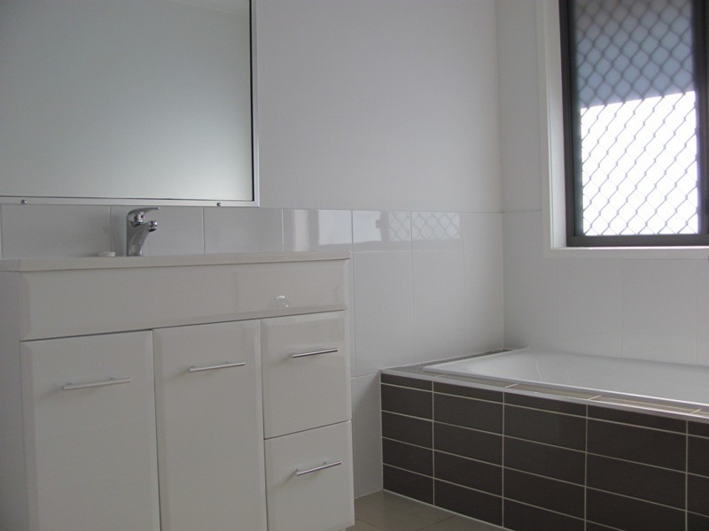 14 Melanie Court, Boyne Island QLD 4680