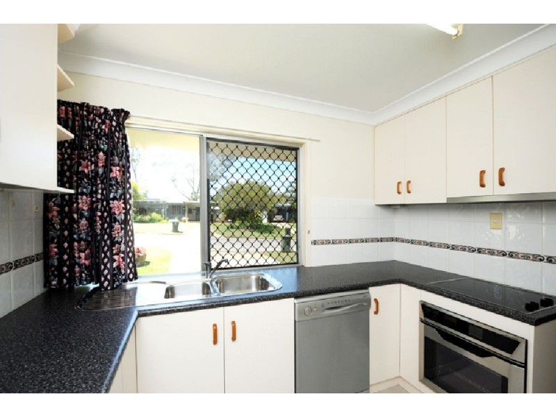 86 Allunga Drive, Glen Eden QLD 4680