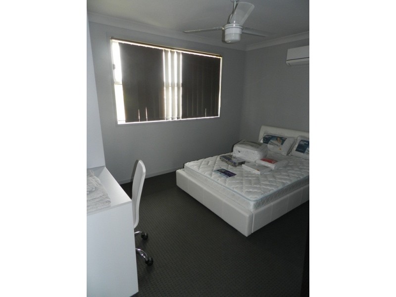 8/12-14 Fowler Street, Gladstone QLD 4680