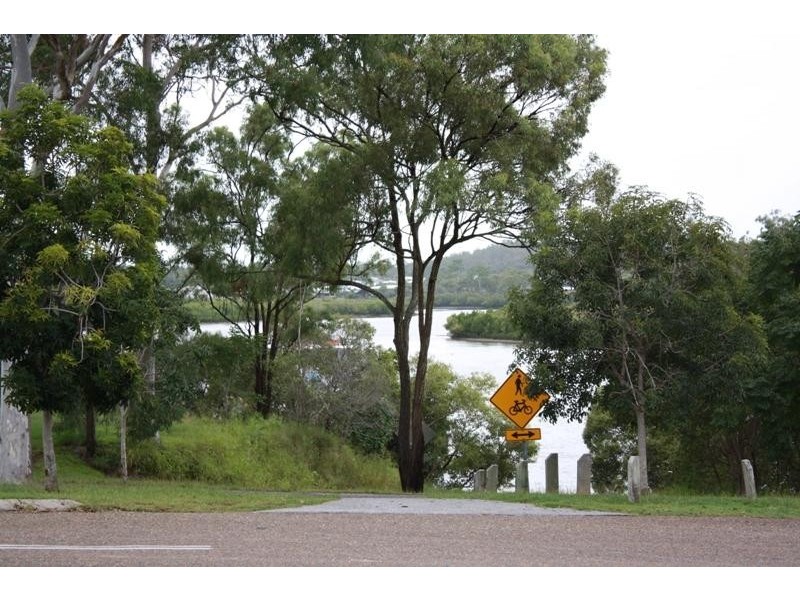 - Malpas Street, Boyne Island QLD 4680