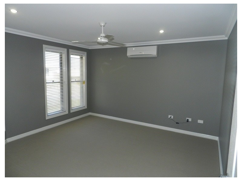 9 Cressbrook Street, Clinton QLD 4680