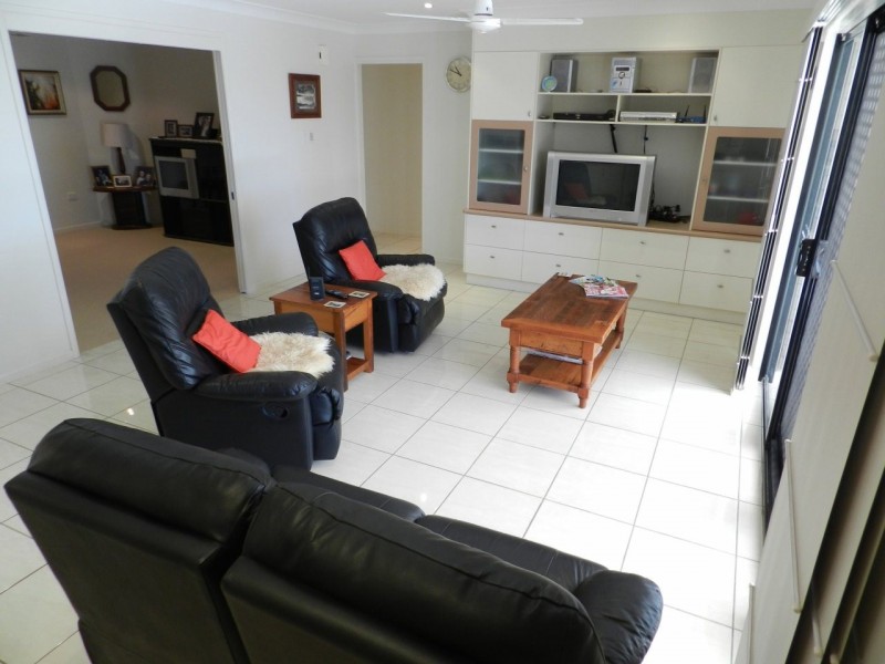 3 Egret Close, South Gladstone QLD 4680