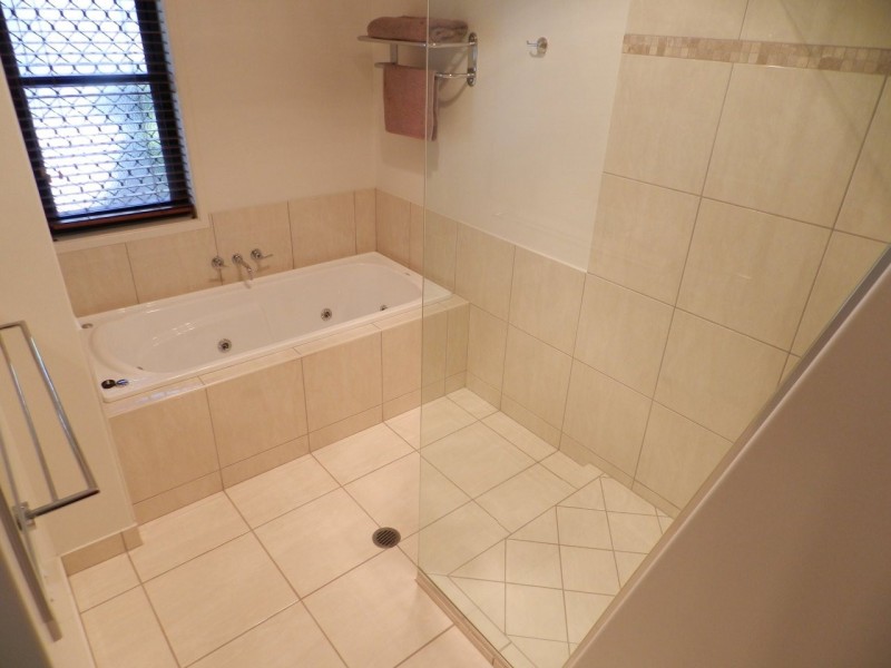 3 Egret Close, South Gladstone QLD 4680