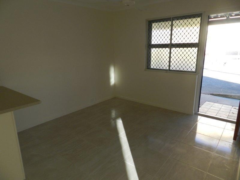 1/10 View Street, West Gladstone QLD 4680