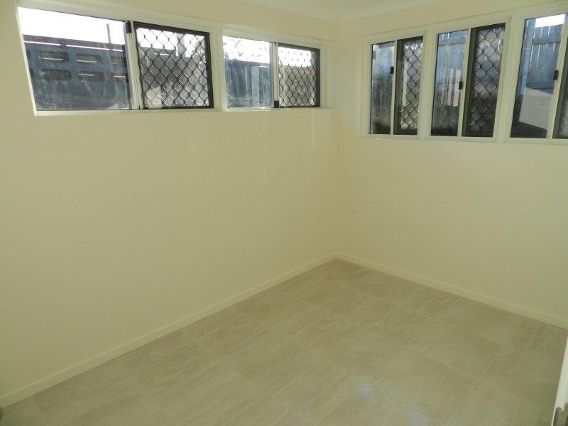 1/10 View Street, West Gladstone QLD 4680