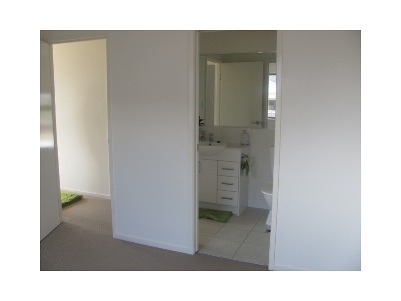 3/15 MORRIS AVENUE, Calliope QLD 4680