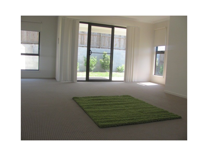 8/15 MORRIS AVENUE, Calliope QLD 4680