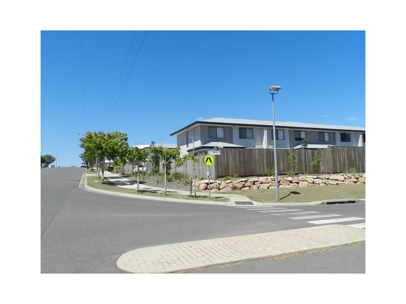 4/15 MORRIS AVENUE, Calliope QLD 4680