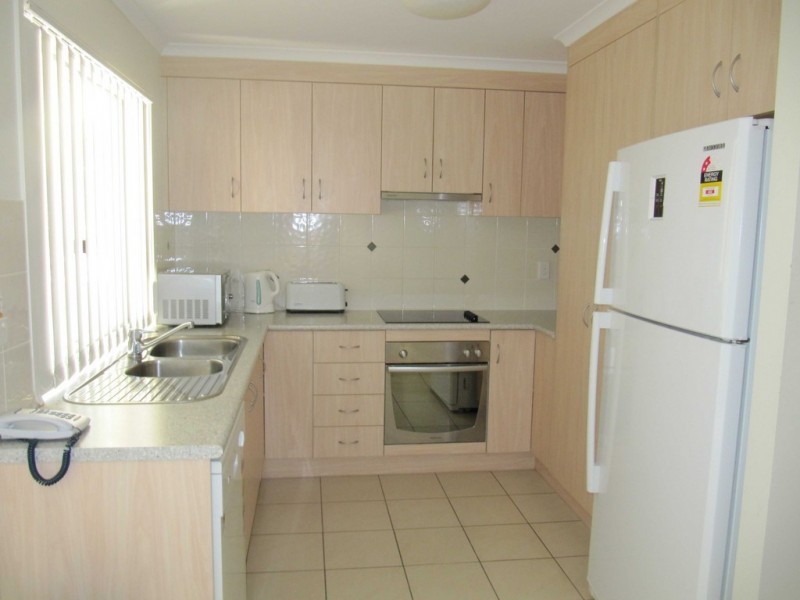 14 Skyline Dve.,, Kirkwood QLD 4680