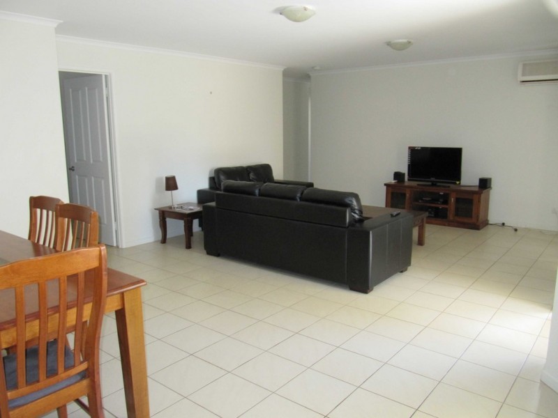 14 Skyline Dve.,, Kirkwood QLD 4680