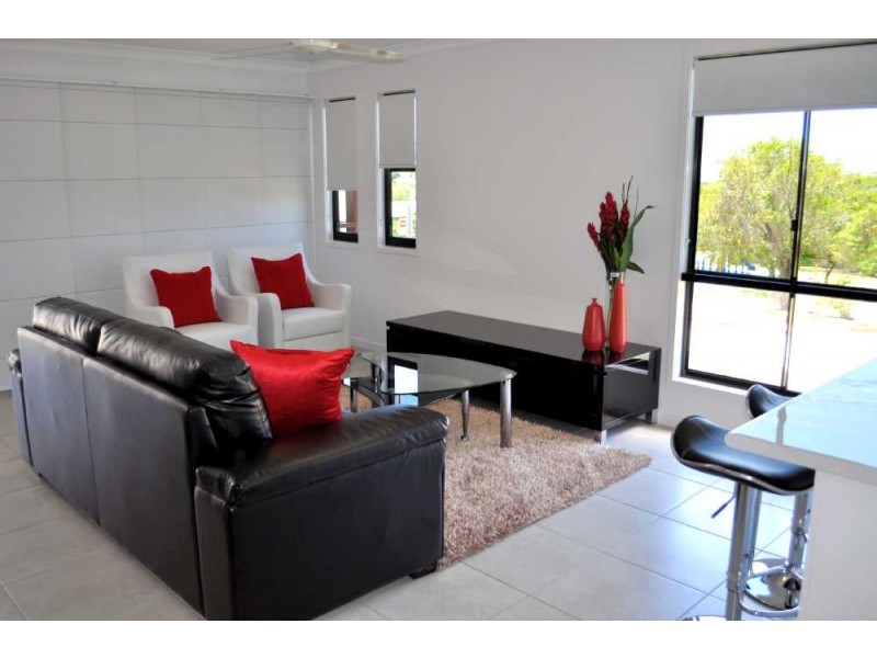 29-31 Ann Street, South Gladstone QLD 4680