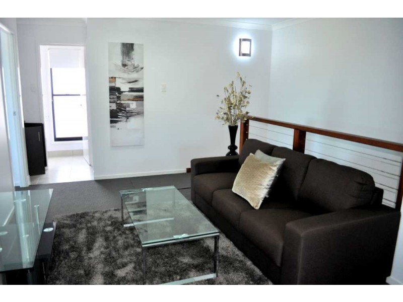 29-31 Ann Street, South Gladstone QLD 4680