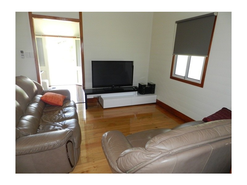 100 Off Lane, Gladstone QLD 4680