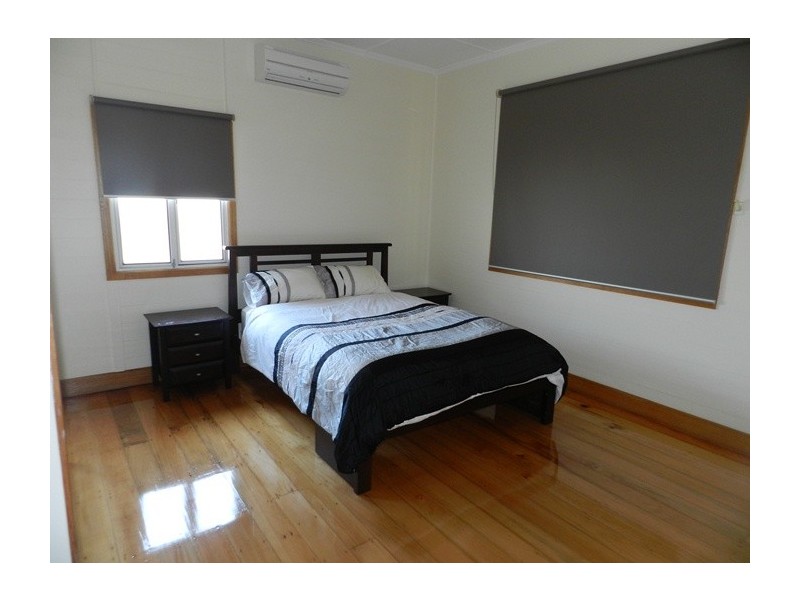 100 Off Lane, Gladstone QLD 4680