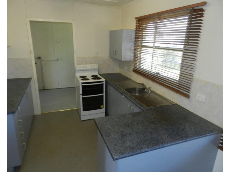 68 Barney Street, Barney Point QLD 4680