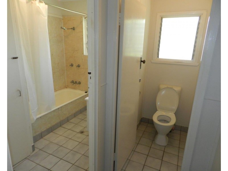 68 Barney Street, Barney Point QLD 4680