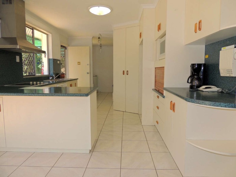 6 Twin Street, Sun Valley QLD 4680