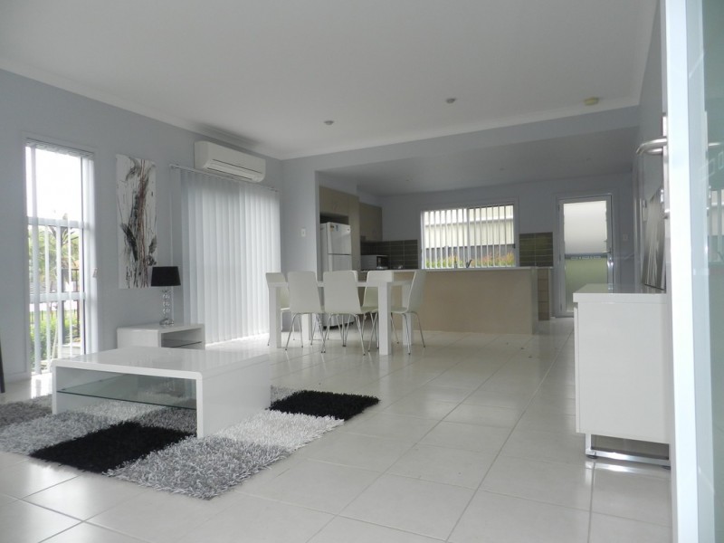 1/36 Scenery street, Gladstone QLD 4680