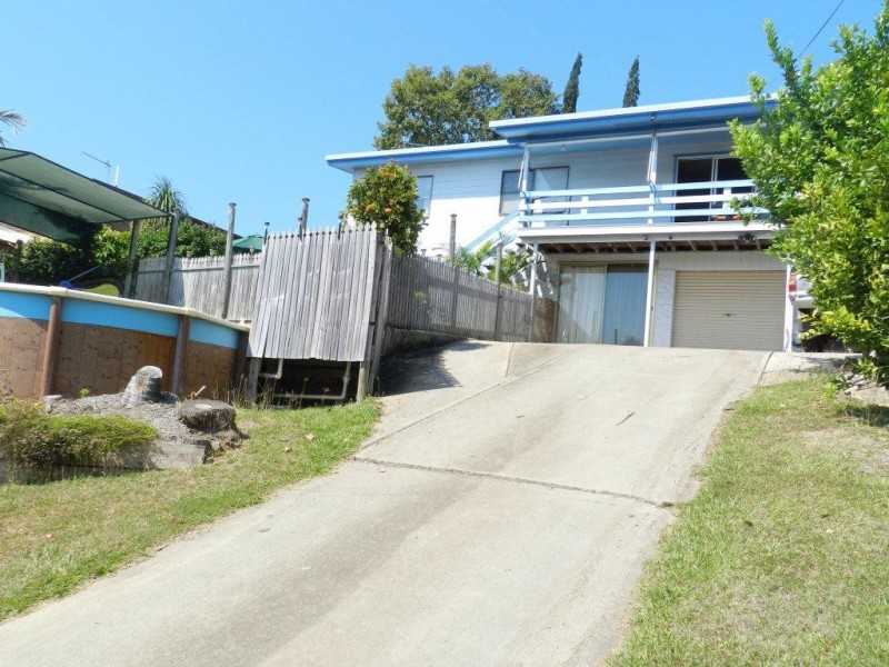 16 Stewart Street, West Gladstone QLD 4680
