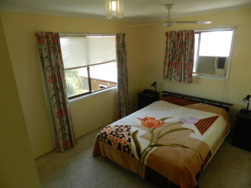 16 Stewart Street, West Gladstone QLD 4680