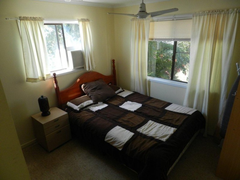 16 Stewart Street, West Gladstone QLD 4680