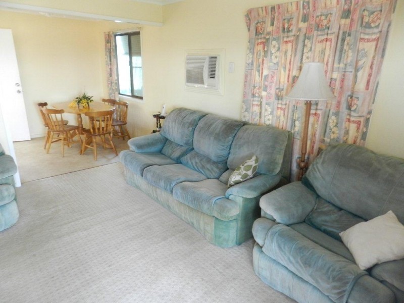 16 Stewart Street, West Gladstone QLD 4680