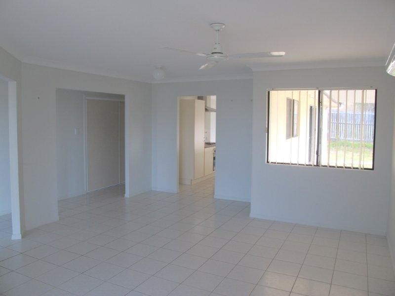 17 Saxonvale Court, New Auckland QLD 4680