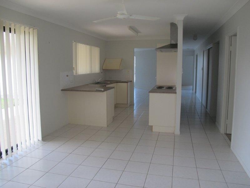 17 Saxonvale Court, New Auckland QLD 4680