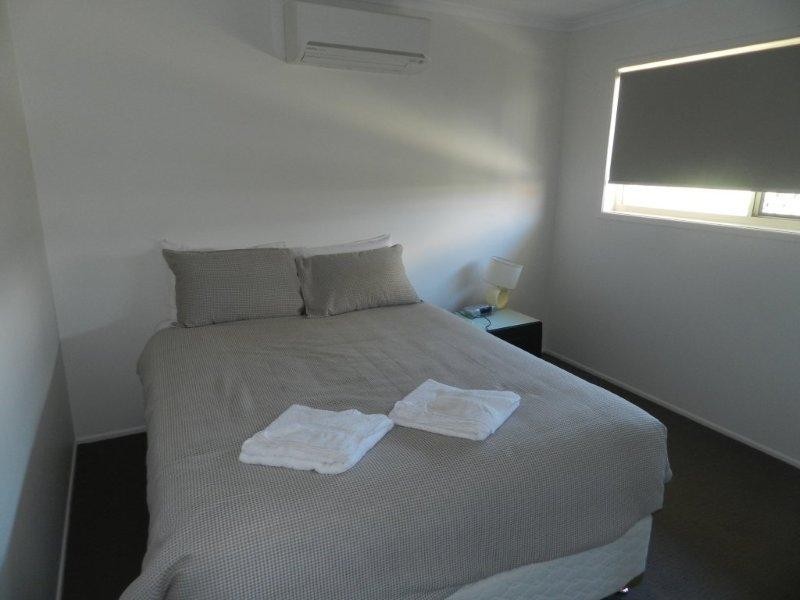 3/33 Side, West Gladstone QLD 4680