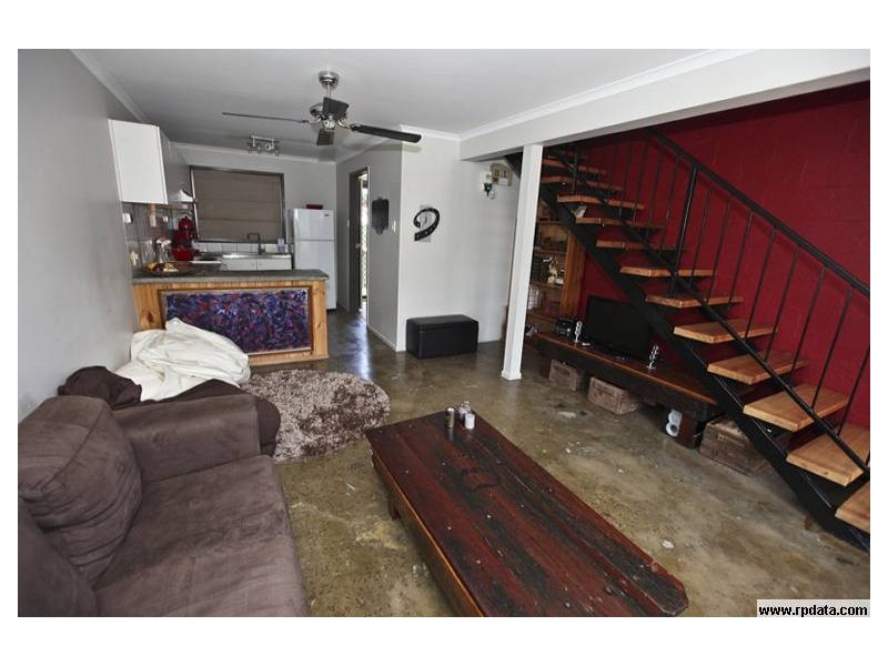 2/196 Auckland Street, Gladstone QLD 4680