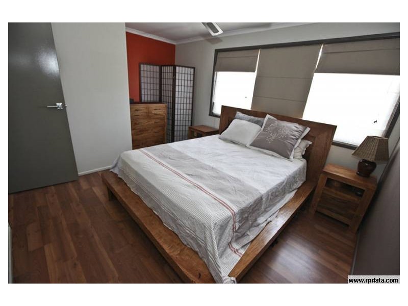 2/196 Auckland Street, Gladstone QLD 4680