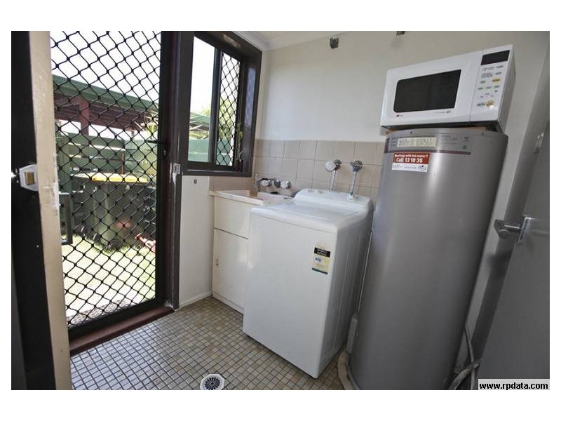 2/196 Auckland Street, Gladstone QLD 4680
