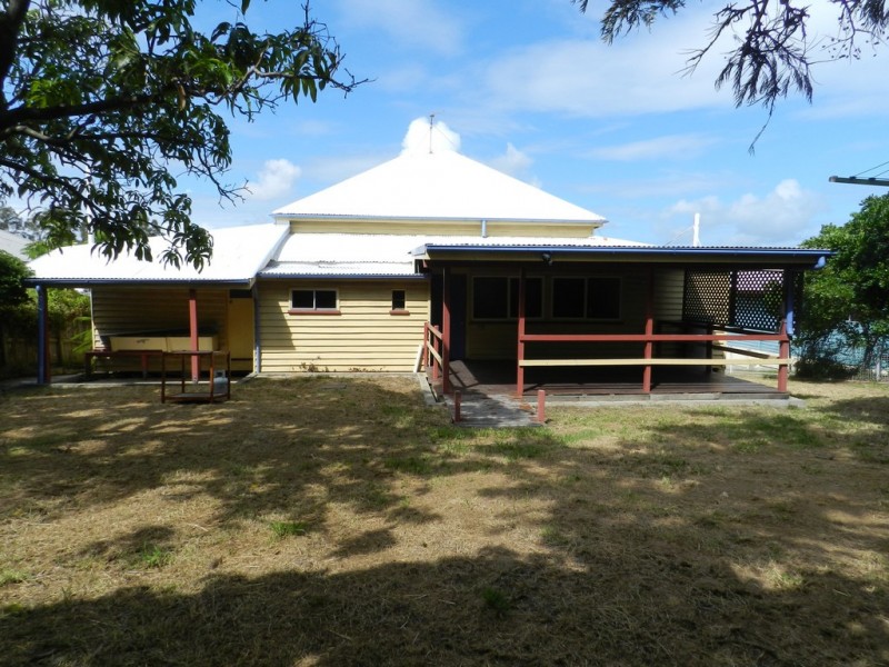 71 Flinders Parade, Gladstone QLD 4680