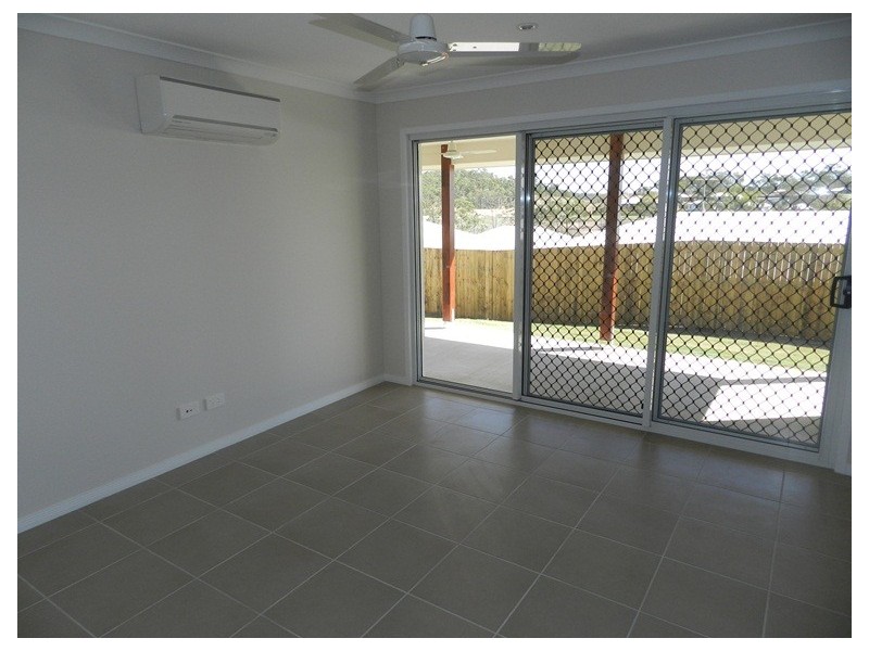 10 Namadgi Terrace, New Auckland QLD 4680