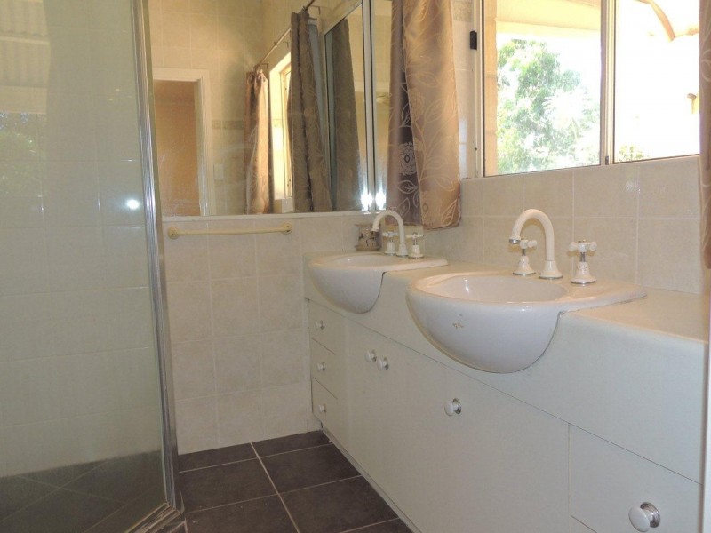 2 Dedekind Ave, Benaraby QLD 4680