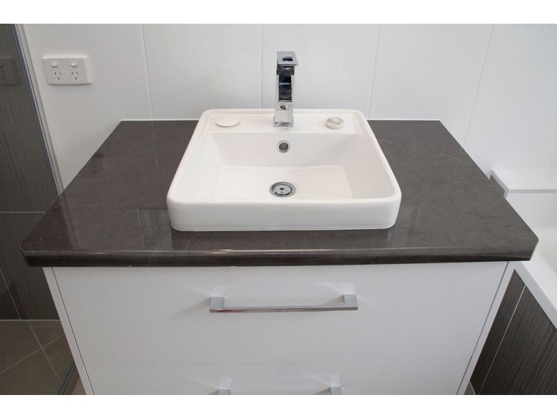 14 Spence Court, Kirkwood QLD 4680