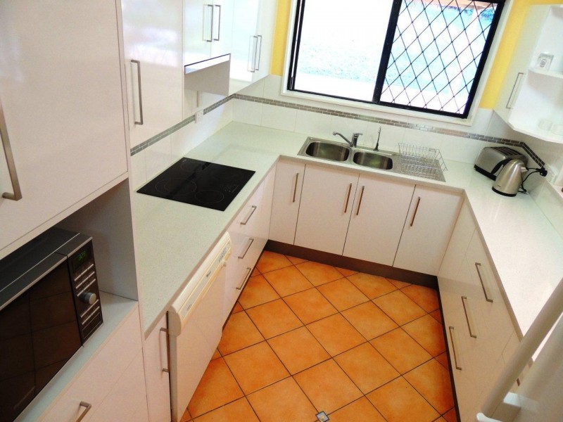 26 Elizabeth Street, South Gladstone QLD 4680