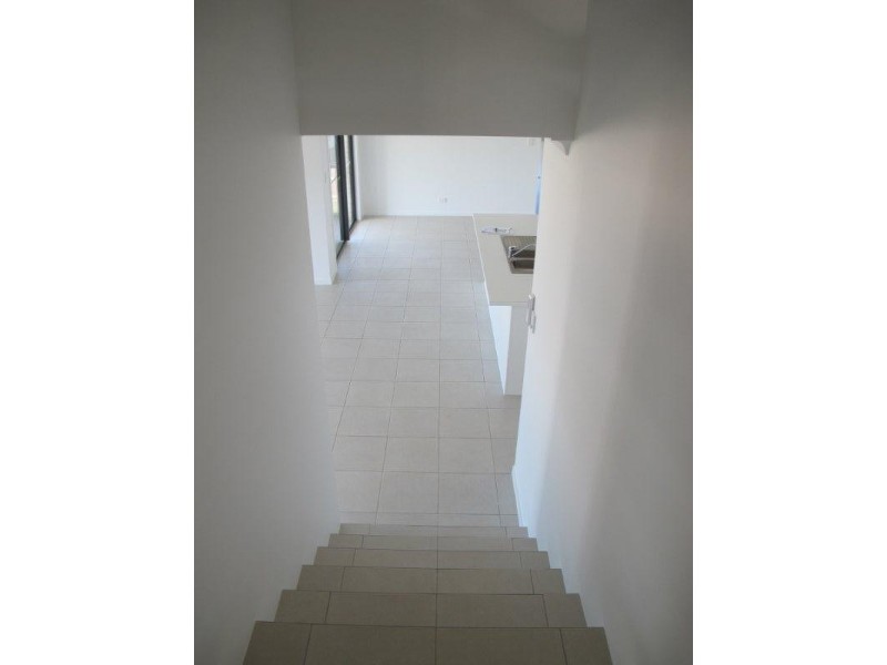 7 Cradle Drive, Kirkwood QLD 4680