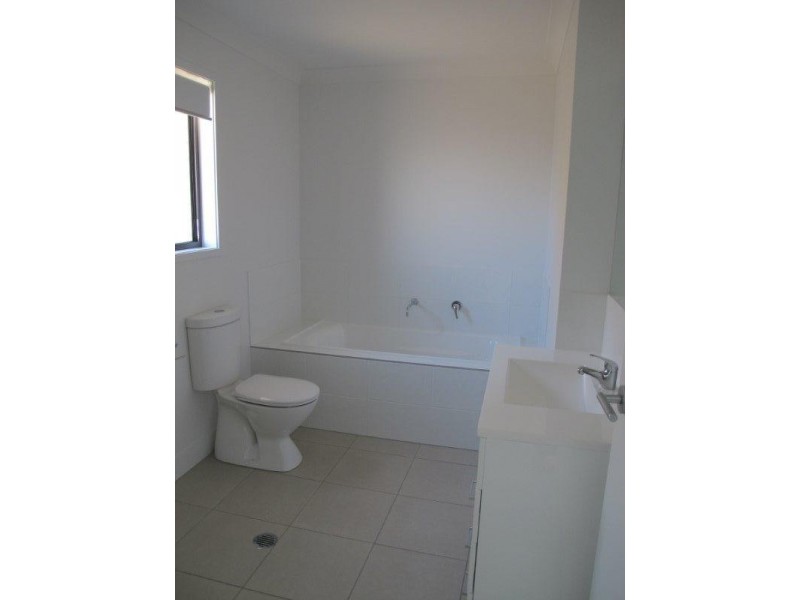 7 Cradle Drive, Kirkwood QLD 4680