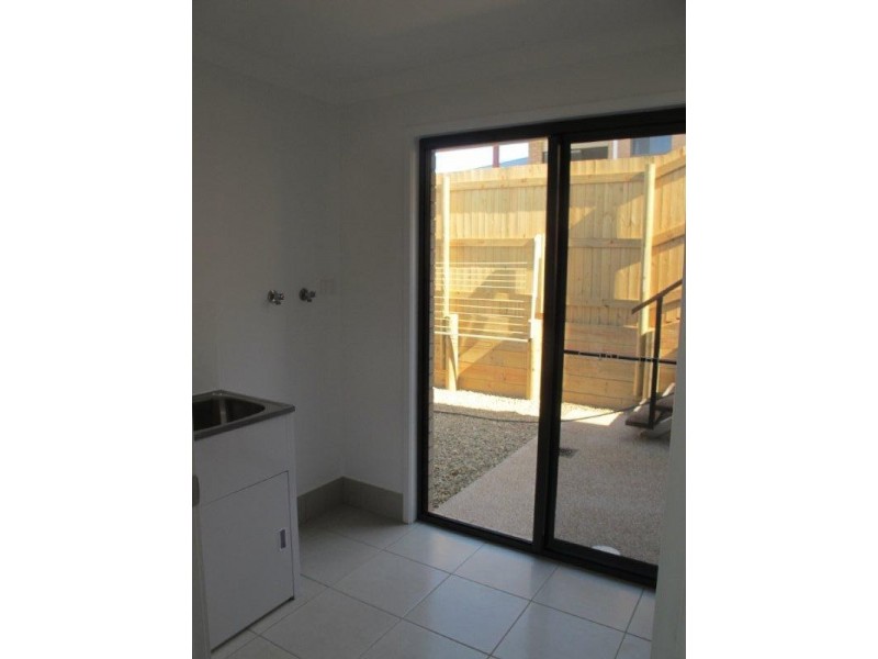 7 Cradle Drive, Kirkwood QLD 4680