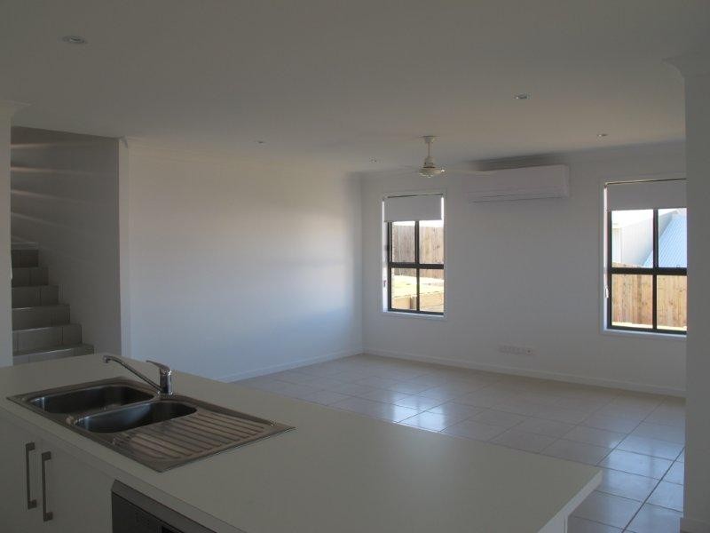 7 Cradle Drive, Kirkwood QLD 4680